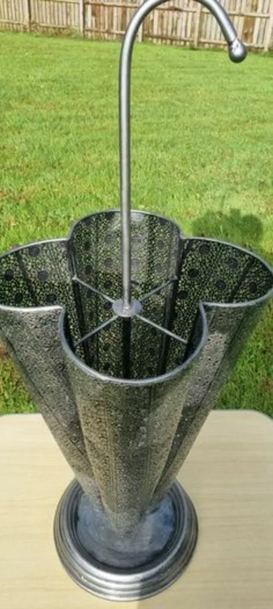 Vintage umbrella stand - Image 2