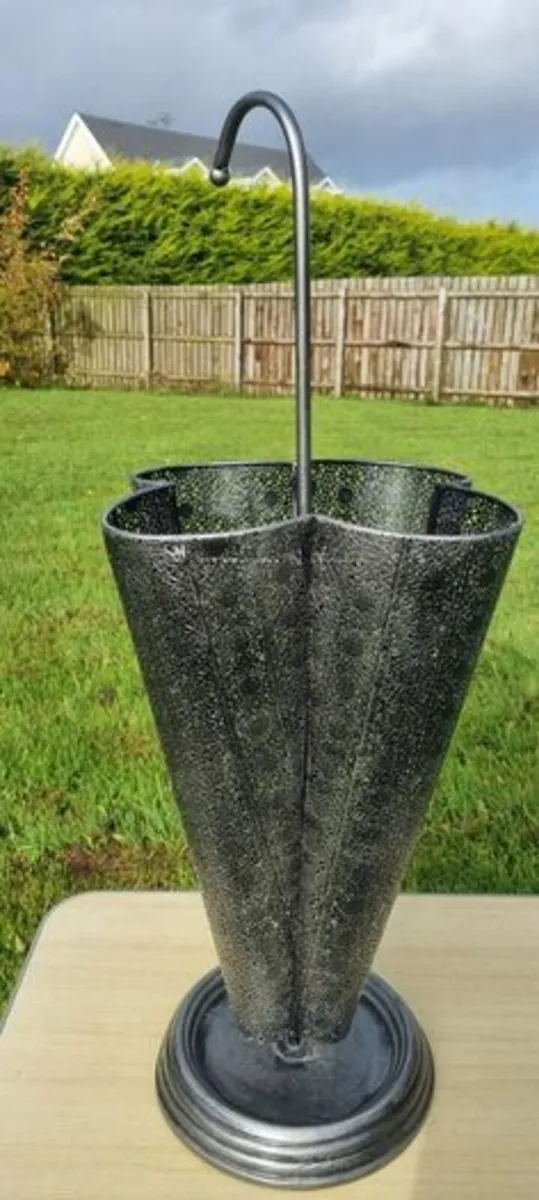 Vintage umbrella stand - Image 4