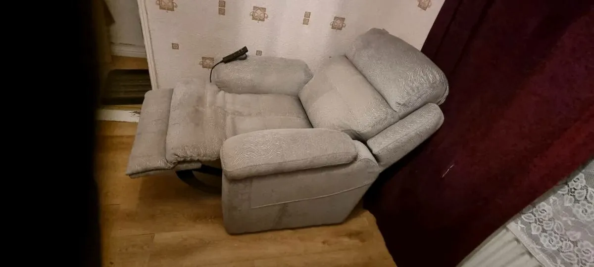 Armchair - Image 3