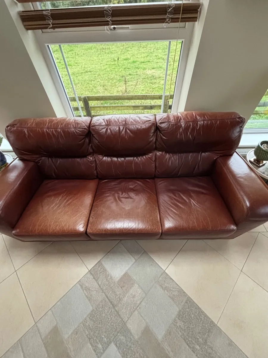 3 Piece Suite - Image 1