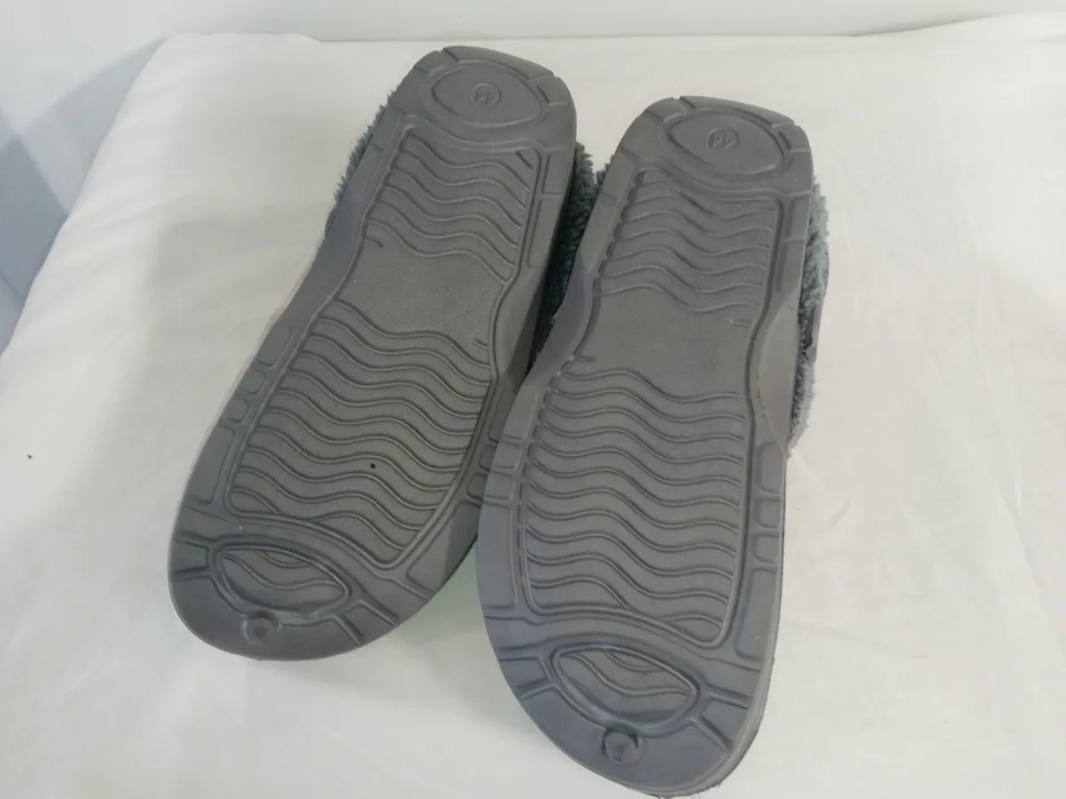 Croc style fur lined shoes - Image 2