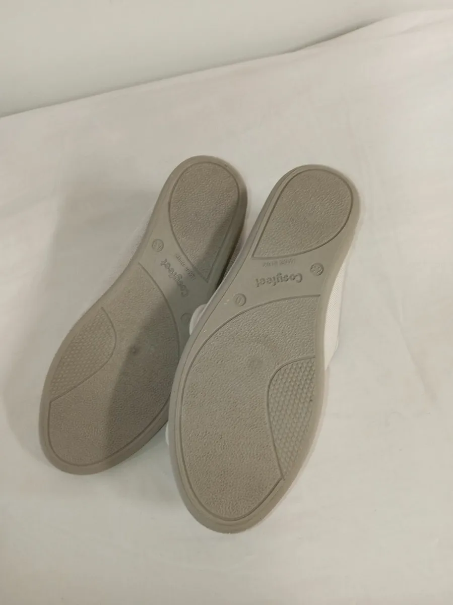 Cosy feet wide fit ladies slippers - Image 2