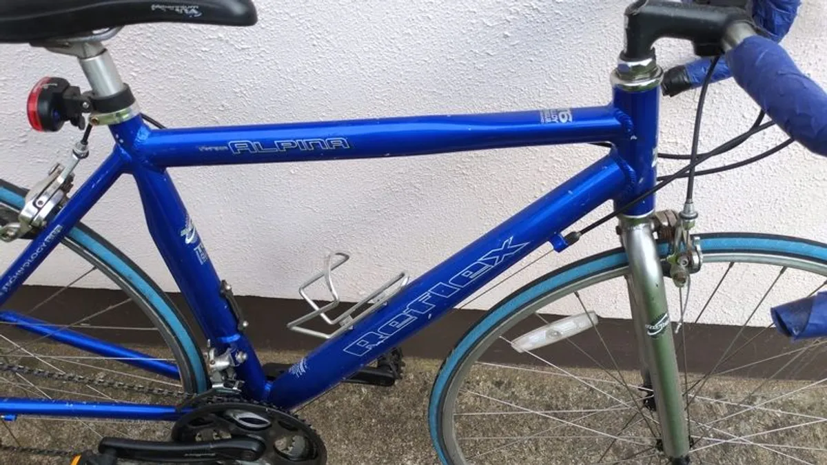 Alpina Reflex 22 speed aluminum frame road bike - Image 2