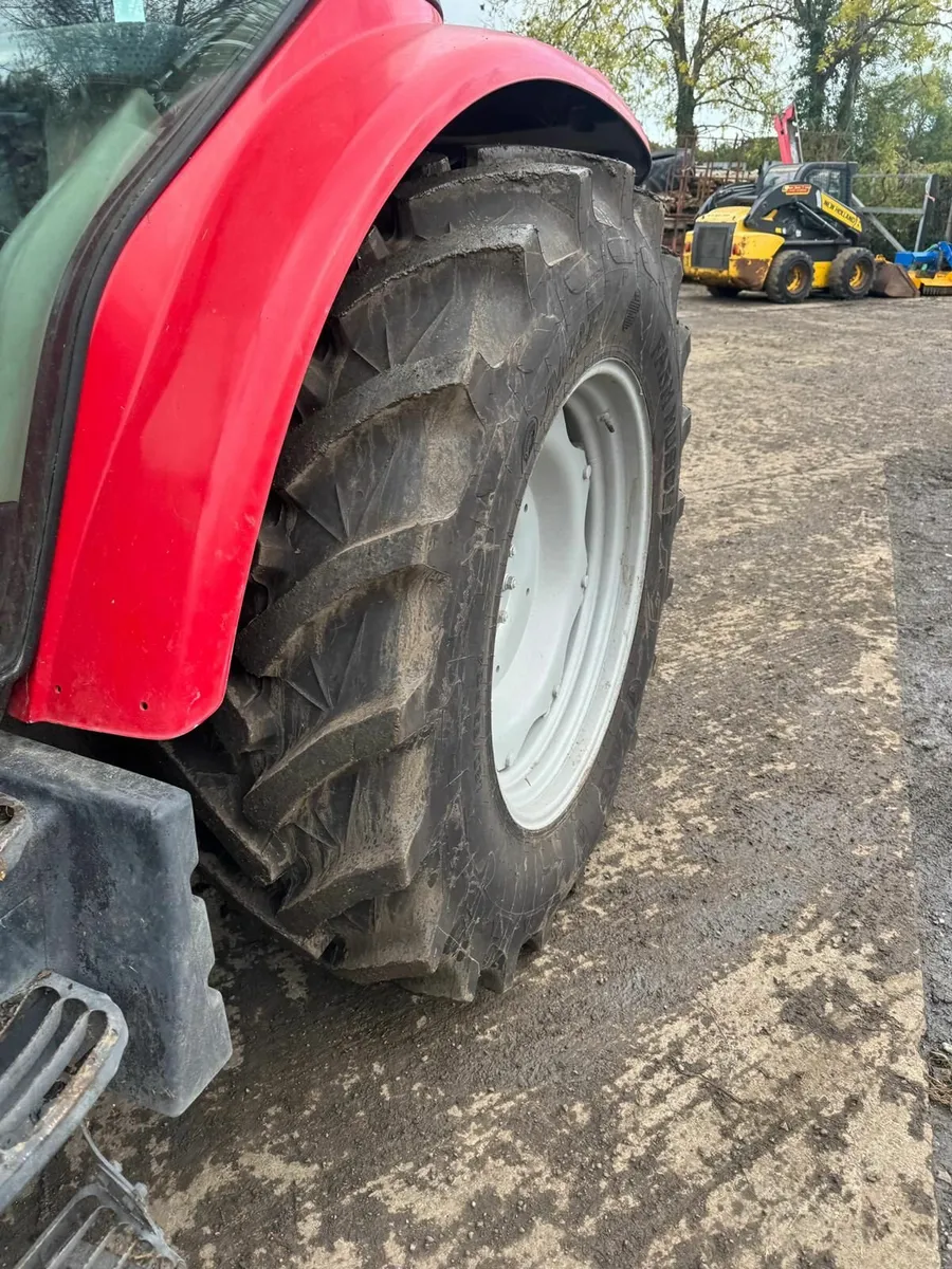 MASSEY FERGUSON 5610 - Image 2