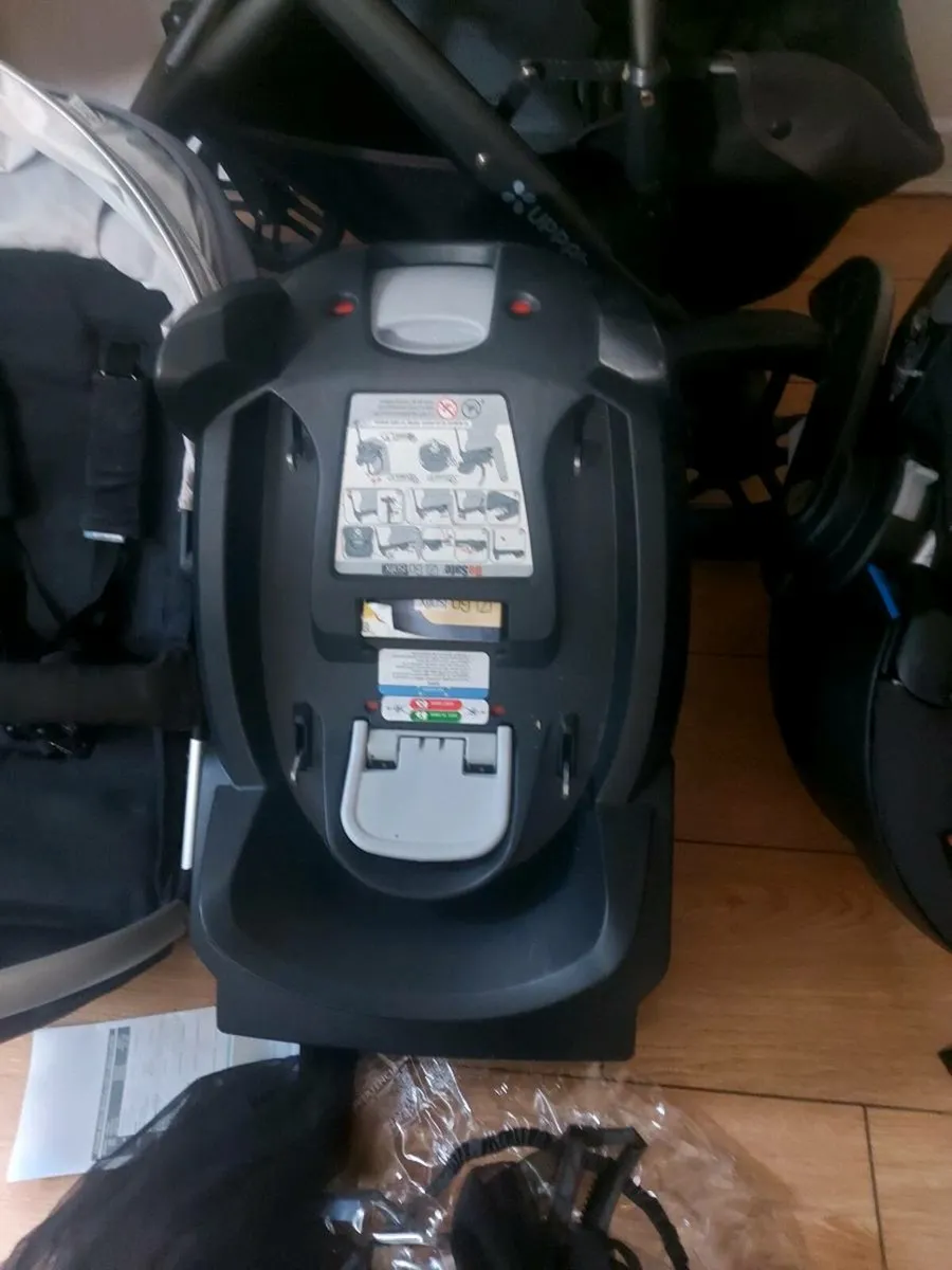 Uppababy vista travel system - Image 4