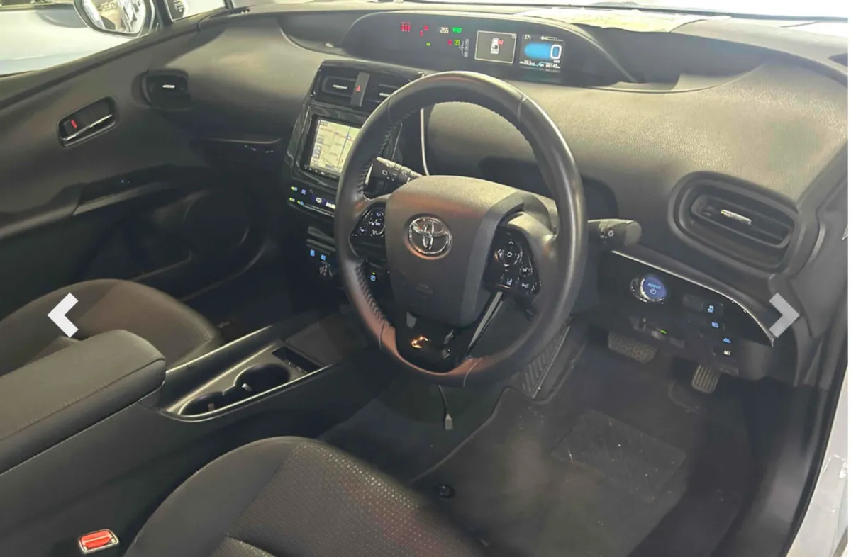 Two 2022 Toyota Prius landing Dublin 28/12/25 - Image 4