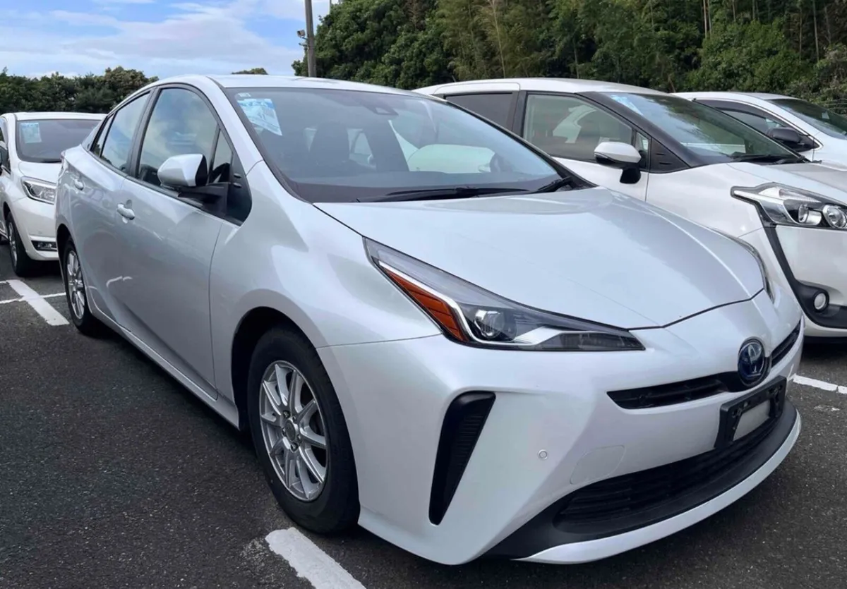 Two 2022 Toyota Prius landing Dublin 28/12/25 - Image 2