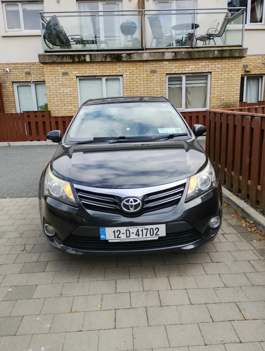 Toyota Avensis 2012 - Image 2