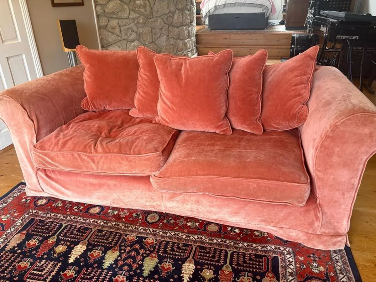 large luxury sofa - Image 1