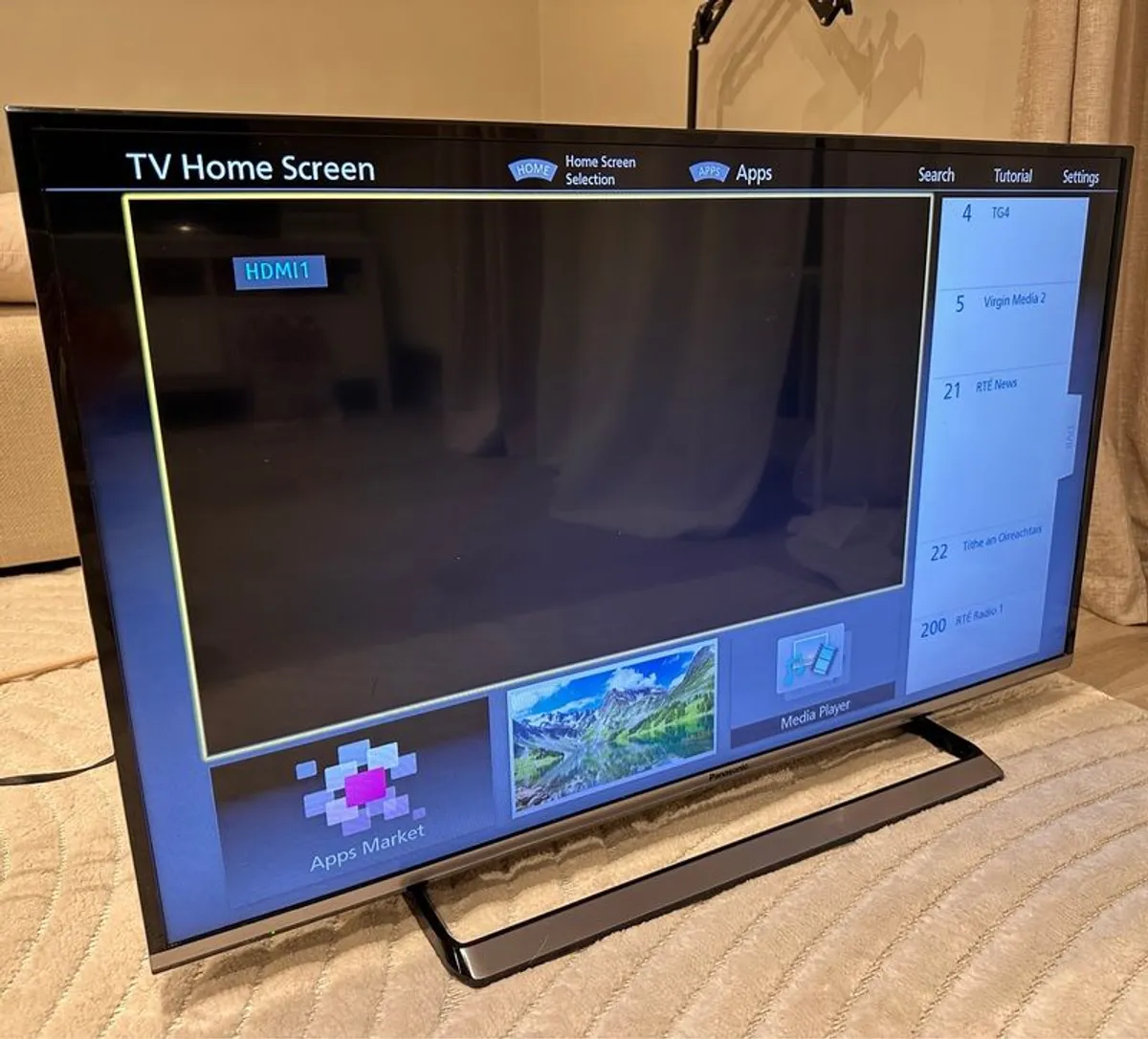 Panasonic smart TV - Image 4