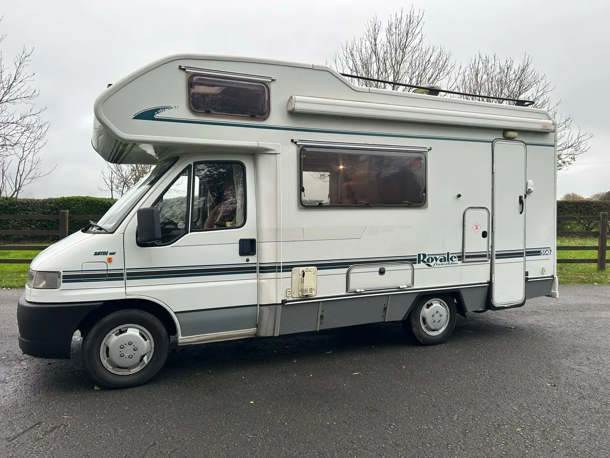 NI registered Swift Royal 590  5Birth 2.5tdi - Image 2