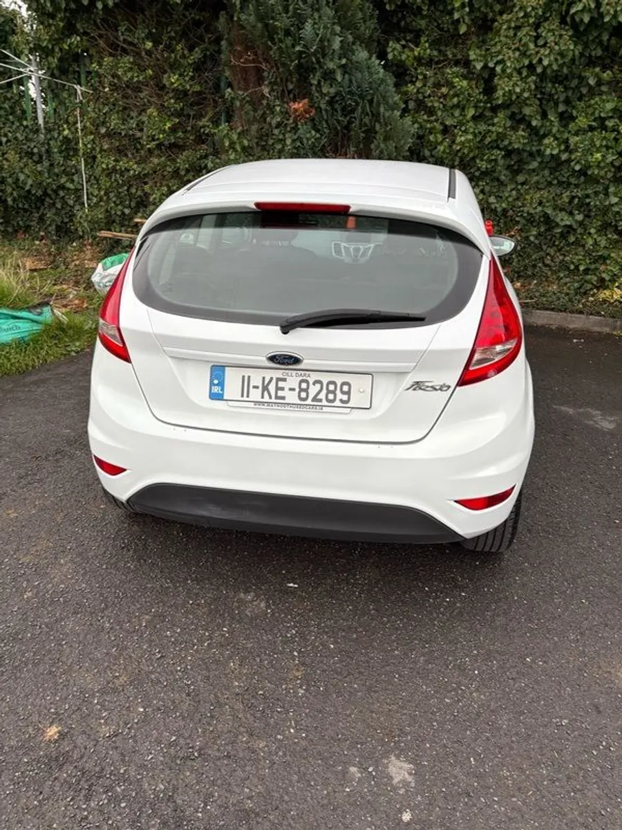 2011 Ford Fiesta - Image 4