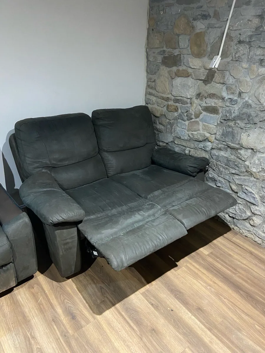 2x 2 seater recliner 1x3 seater couch - Image 1