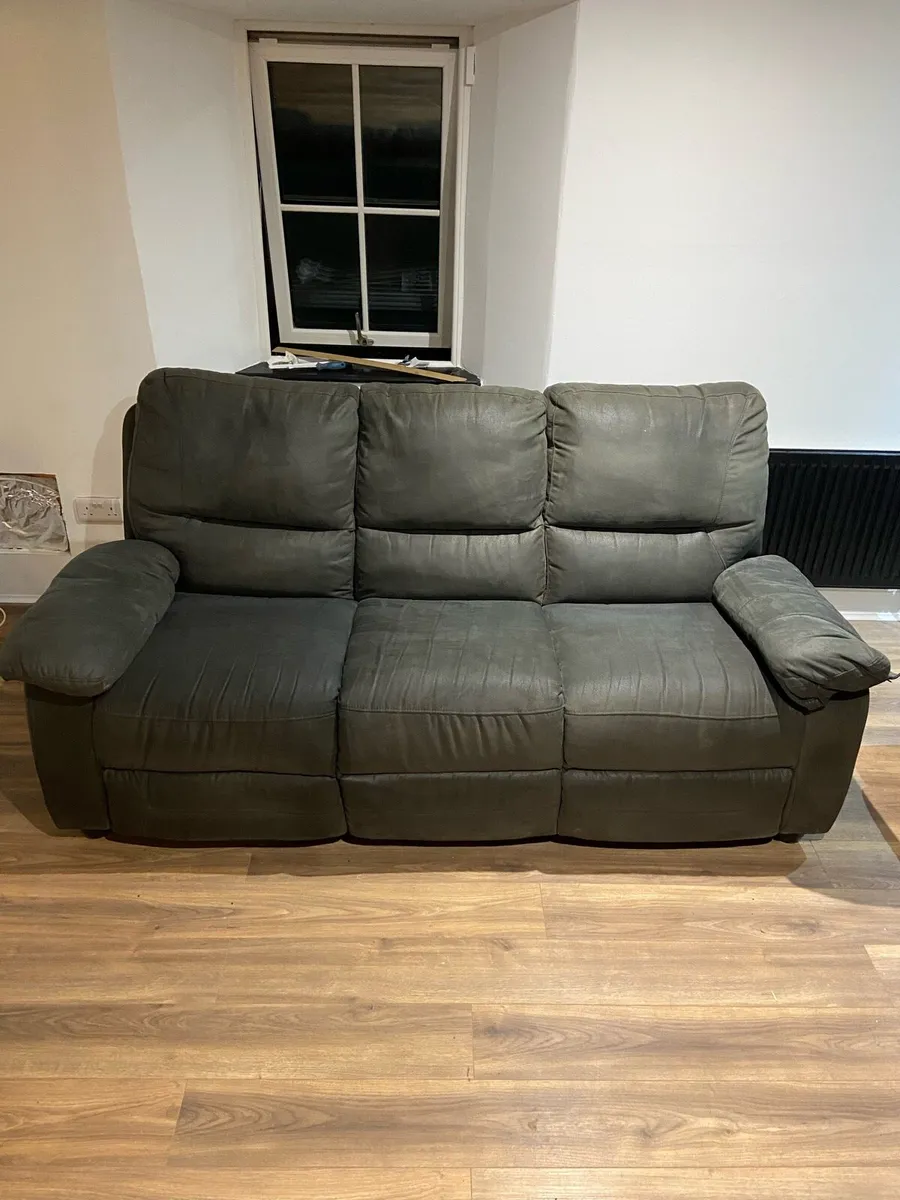 2x 2 seater recliner 1x3 seater couch - Image 3