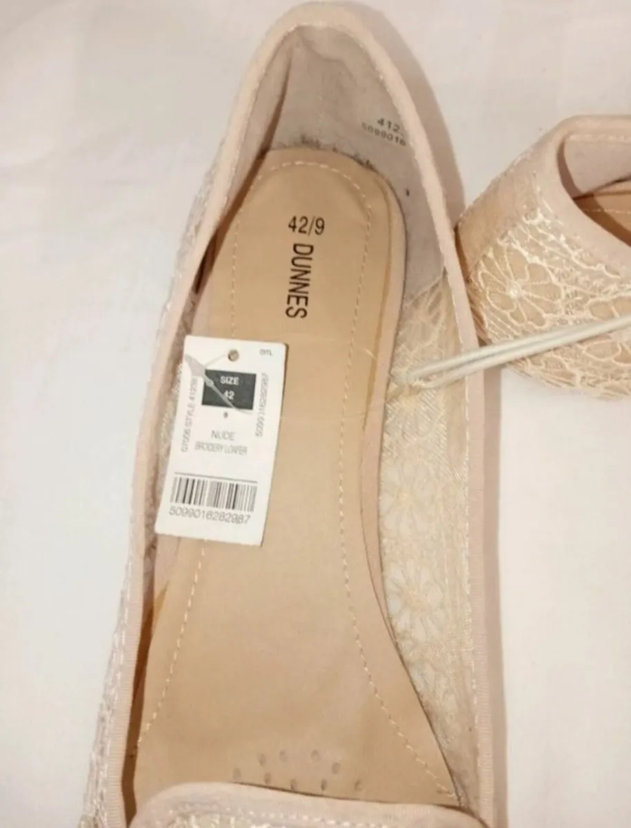 Ladies nude broidery loafers new - Image 1
