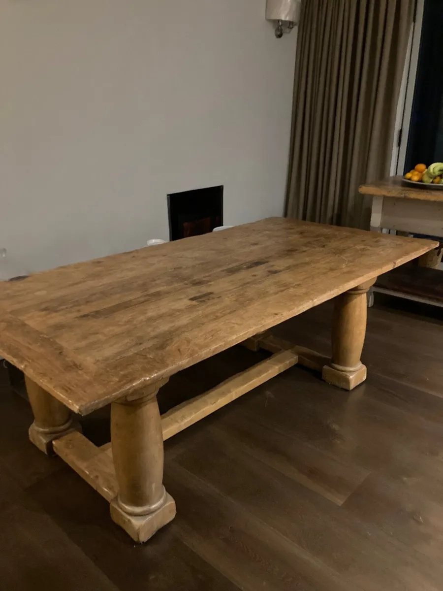 Designer Ralph Lauren dining table - Image 2