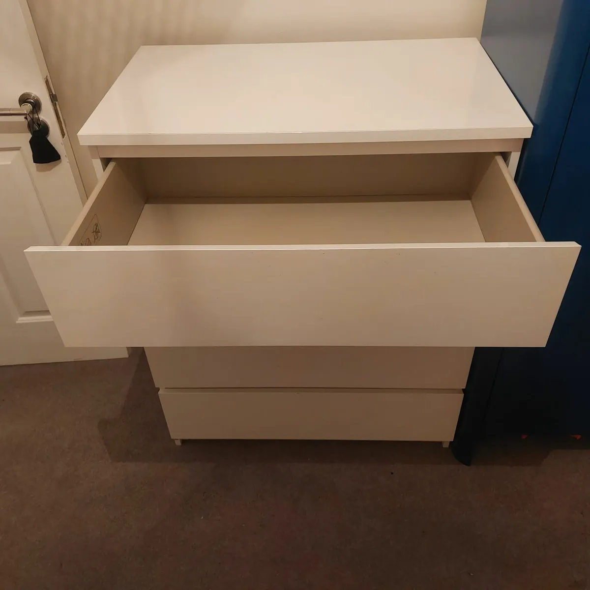 IKEA Malm chest of 4 drawers, high-gloss white - Image 2