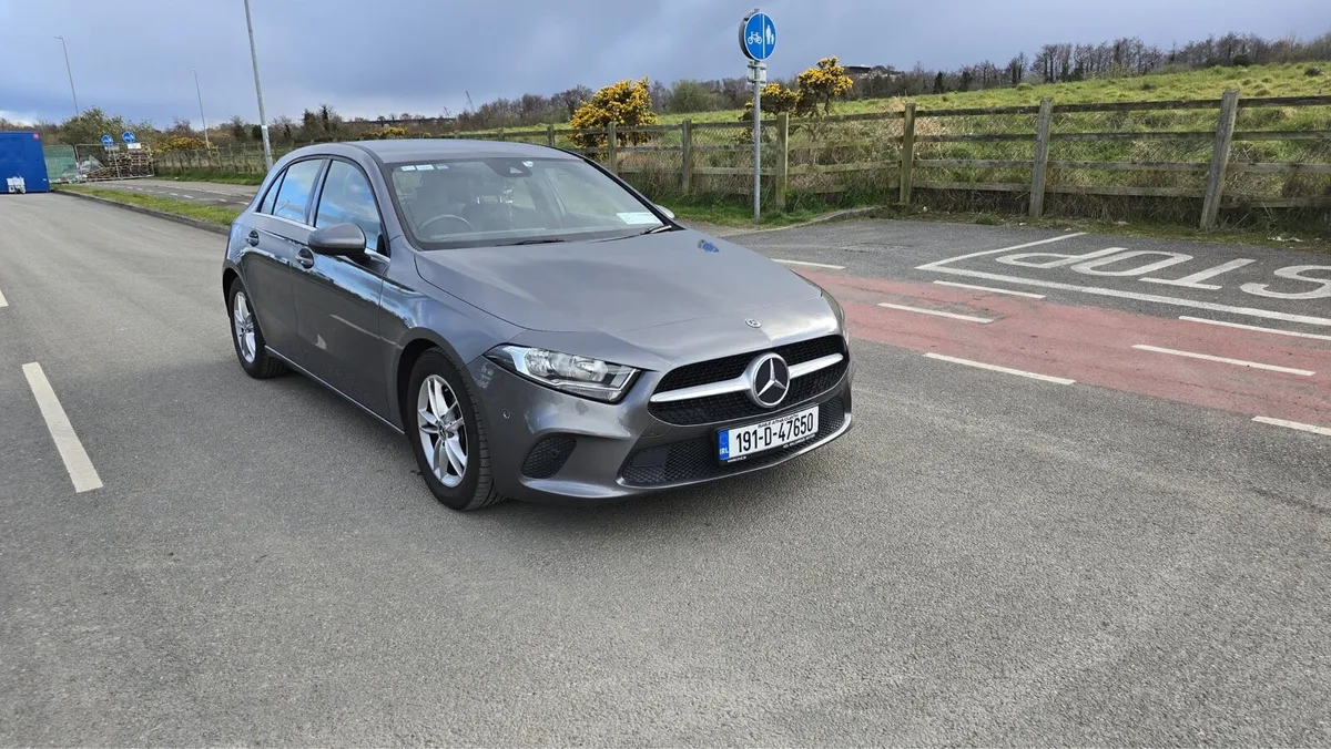 Mercedes-Benz A180d executive progressive - Image 1