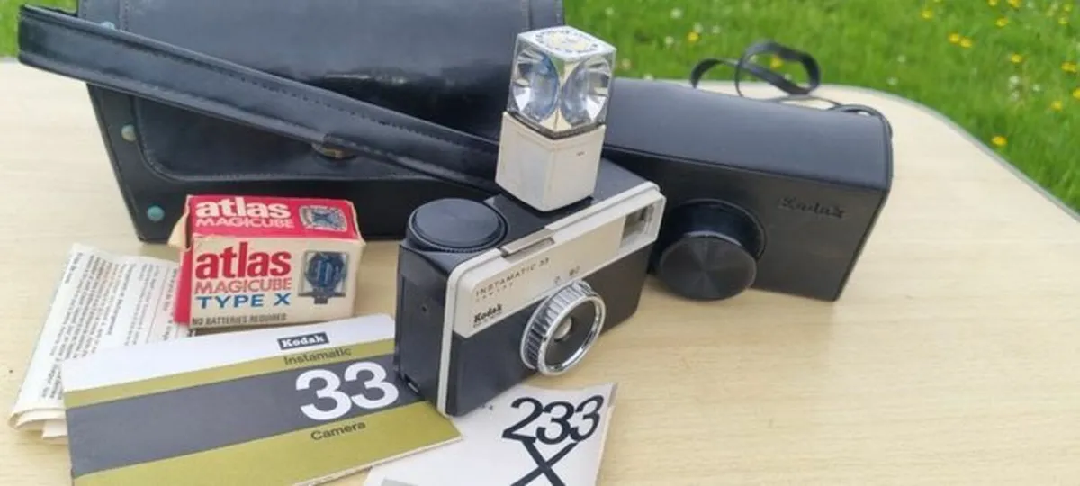 Kodak Instamatic 33 Camera - Image 4