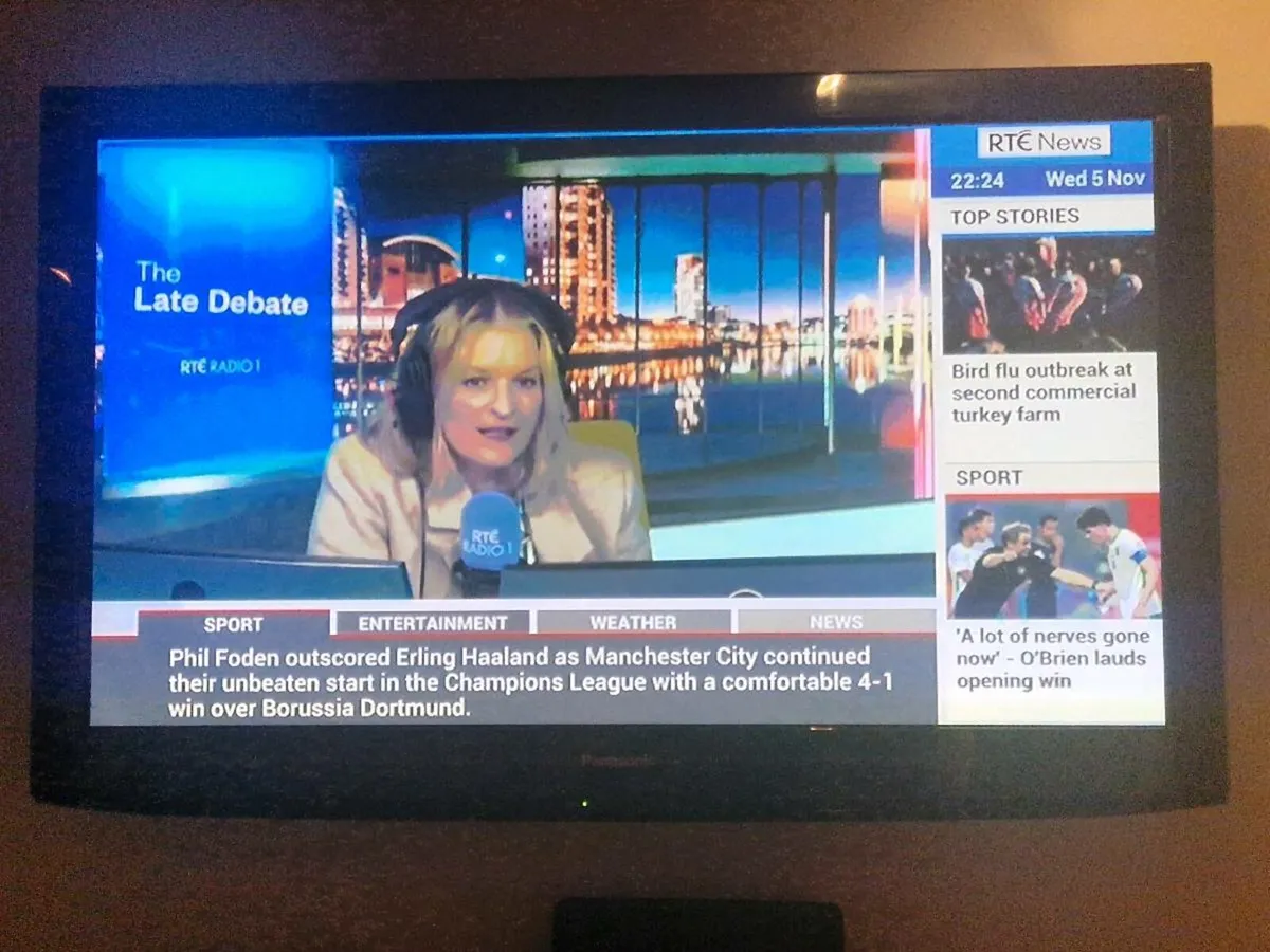 42'Panasonic  plasma tv and surround sound - Image 1