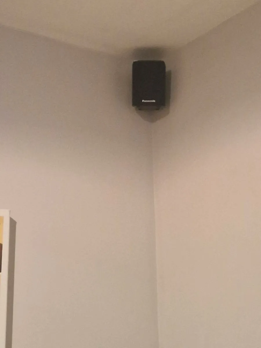 42'Panasonic  plasma tv and surround sound - Image 4