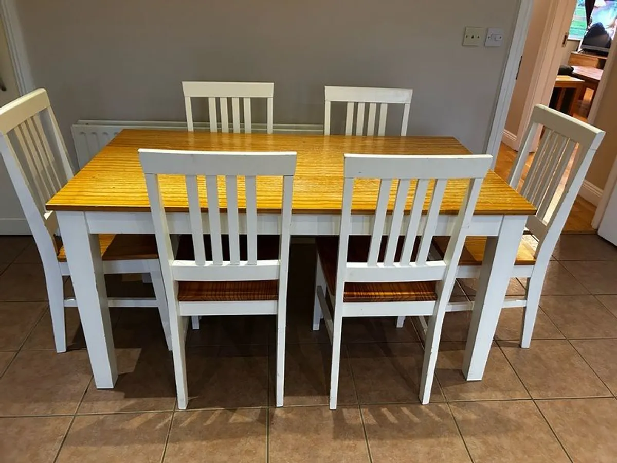 Dining Table and 6 chairs - Image 2