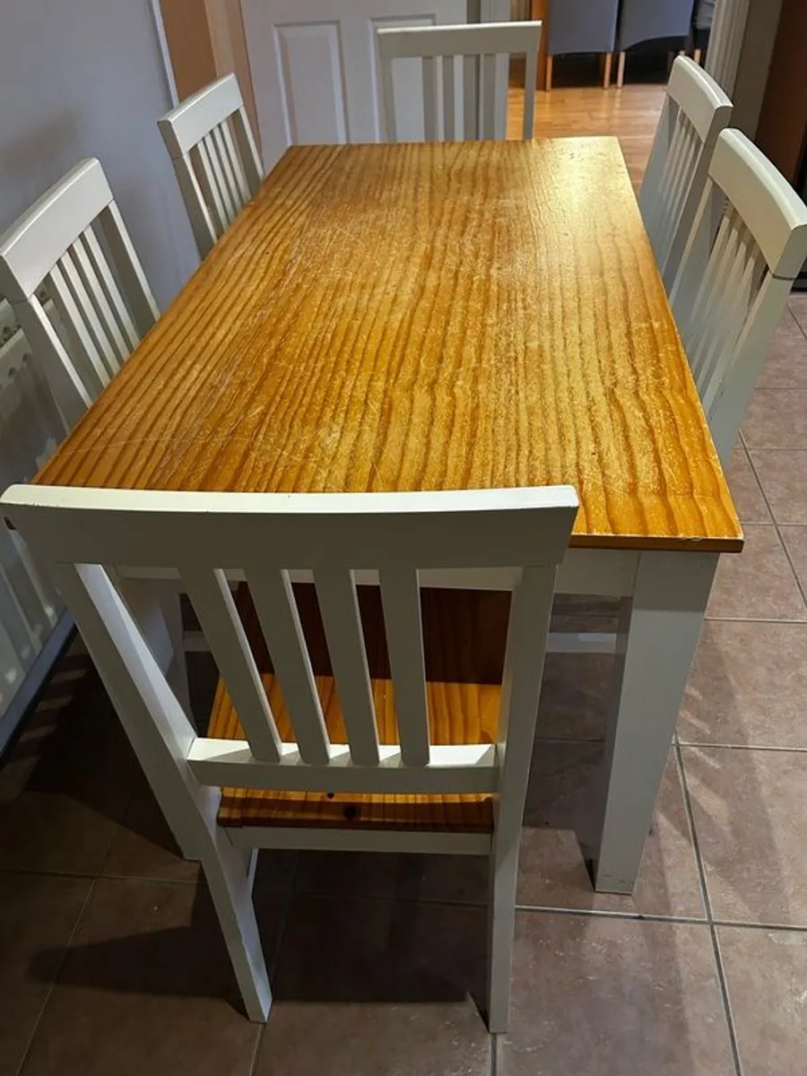 Dining Table and 6 chairs - Image 3