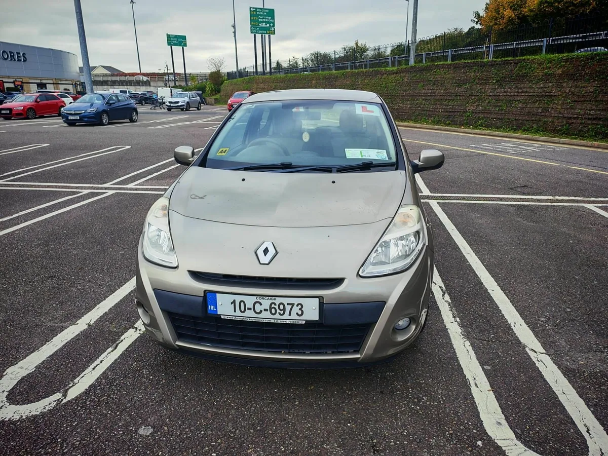 Renault Clio 2010 - Image 2