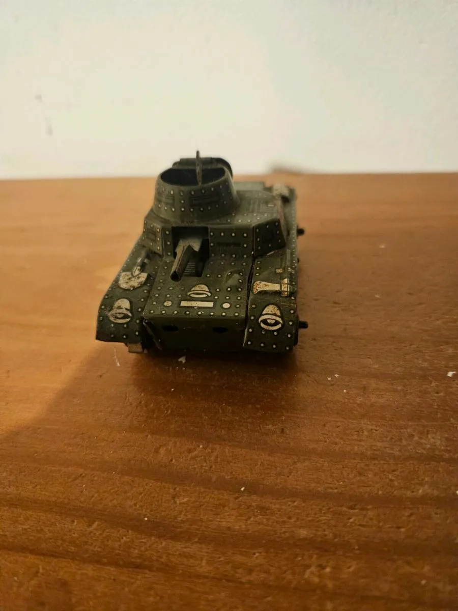 Vintage Tinplate Tank - Image 2