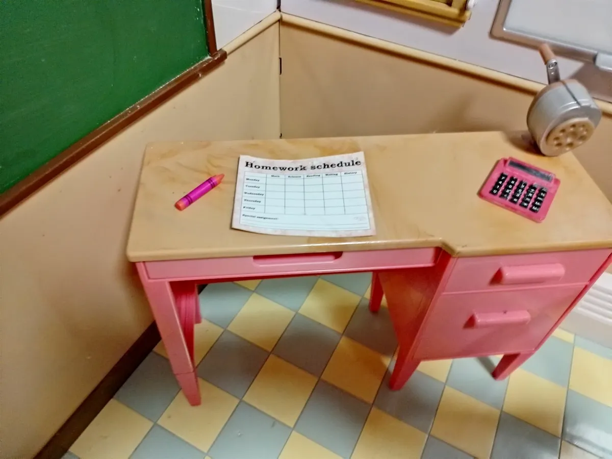 Our generation school room awesome academy playset - Image 1