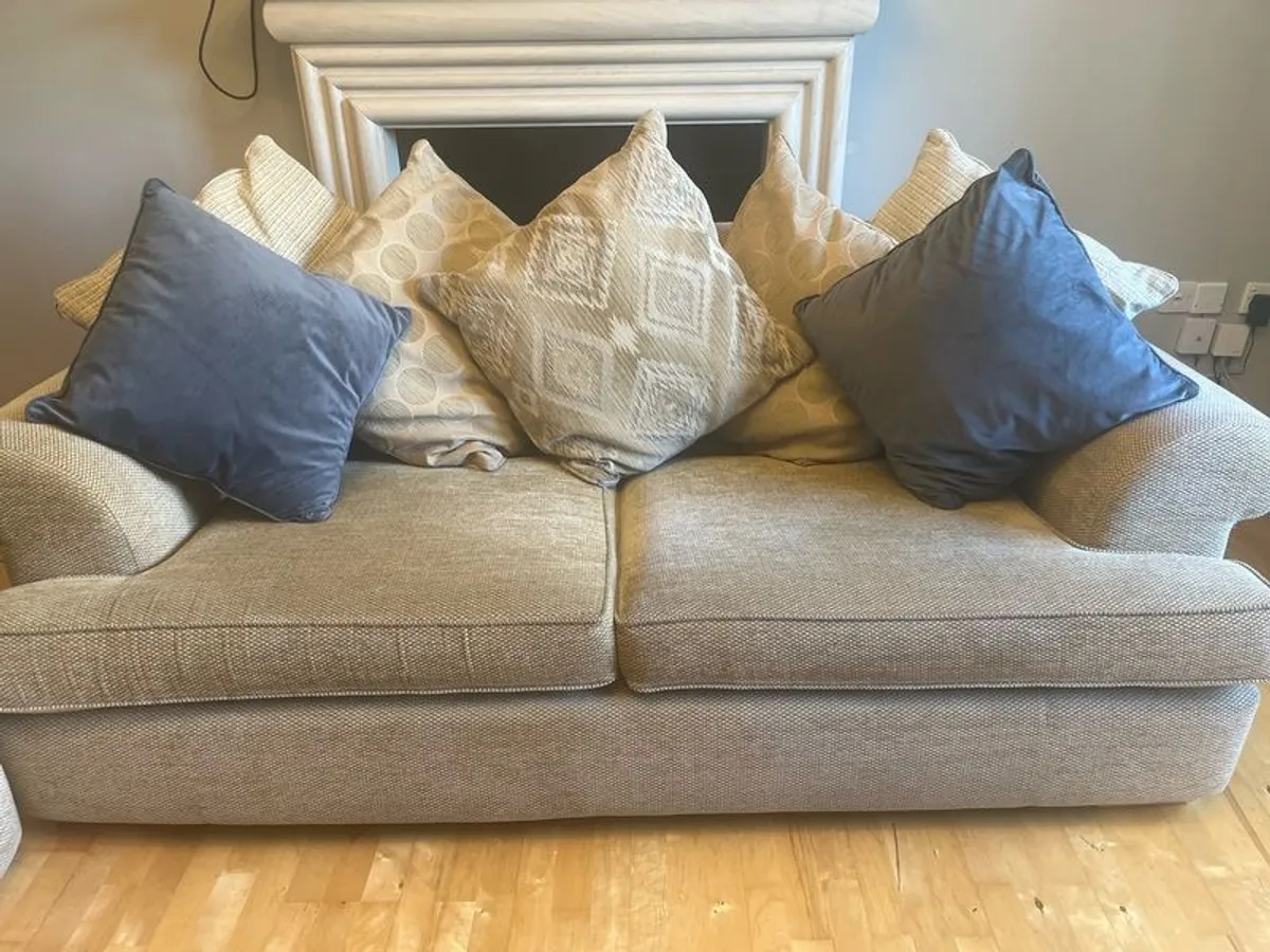 3/4 seater beige couch - Image 2