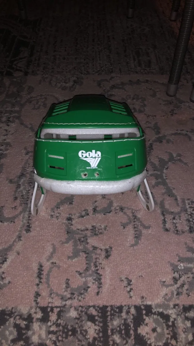 Hurling helmet - Image 1