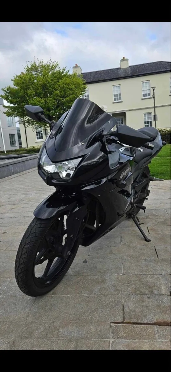 Kawasaki Ninja 250 - Image 1