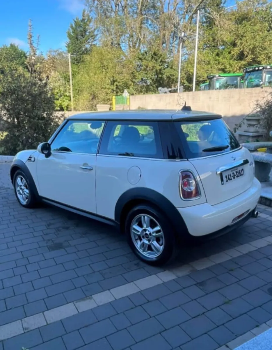 Mini Cooper - Image 1