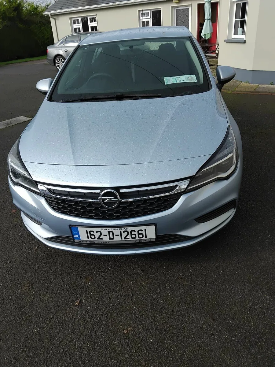 Opel Astra 2016 - Image 1
