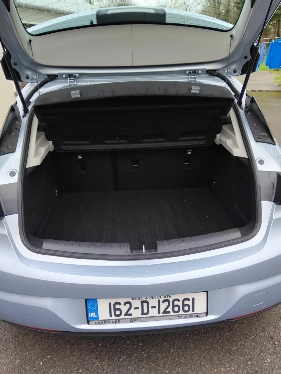 Opel Astra 2016 - Image 2