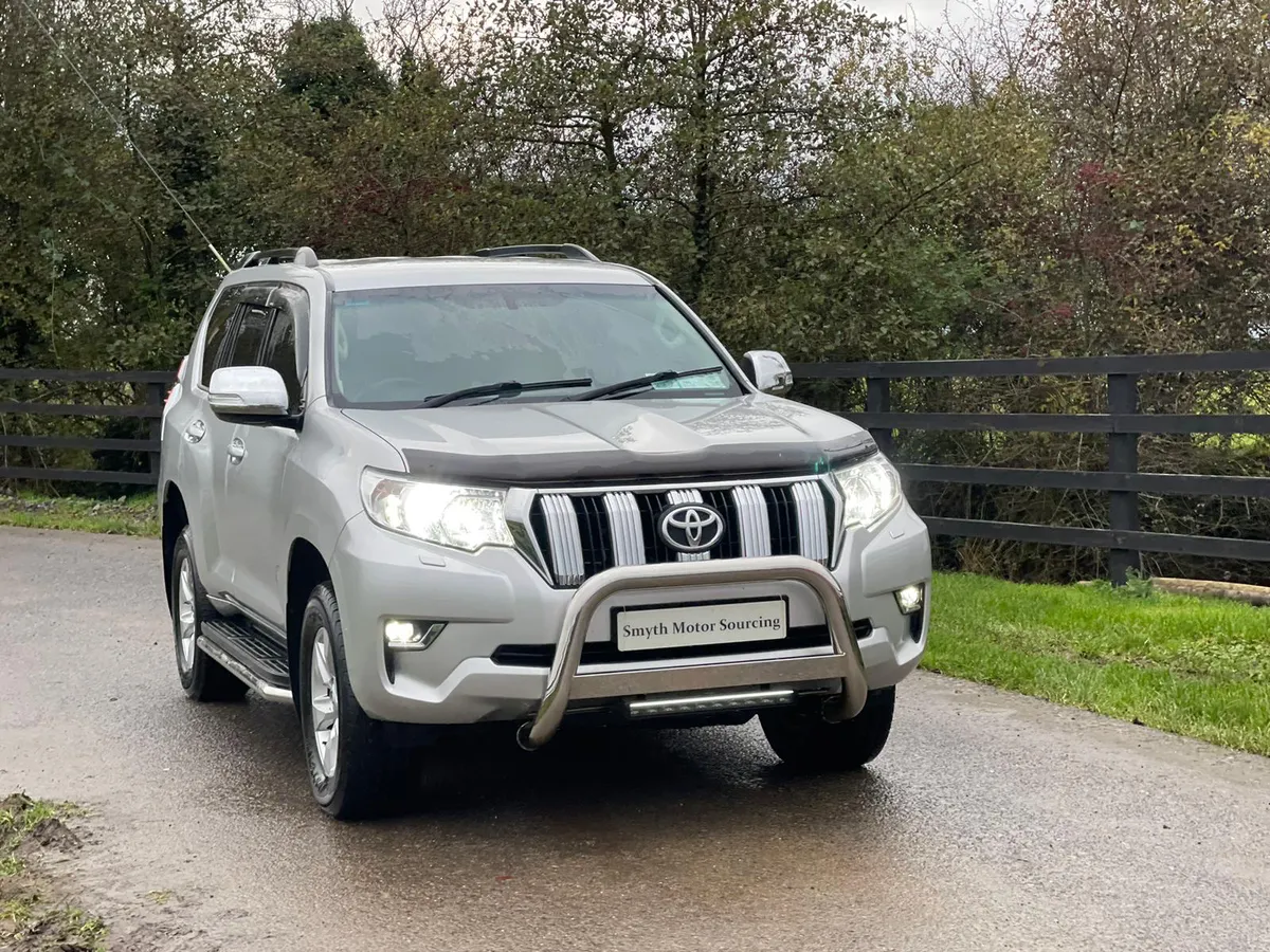 192 Toyota Landcruiser 2.8D4D Spotless***** - Image 2