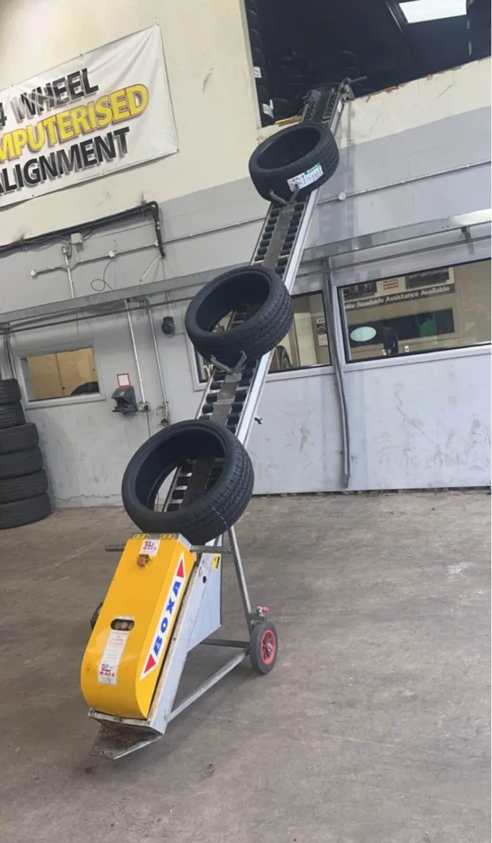 BOXA LIFT / HOIST - Image 1