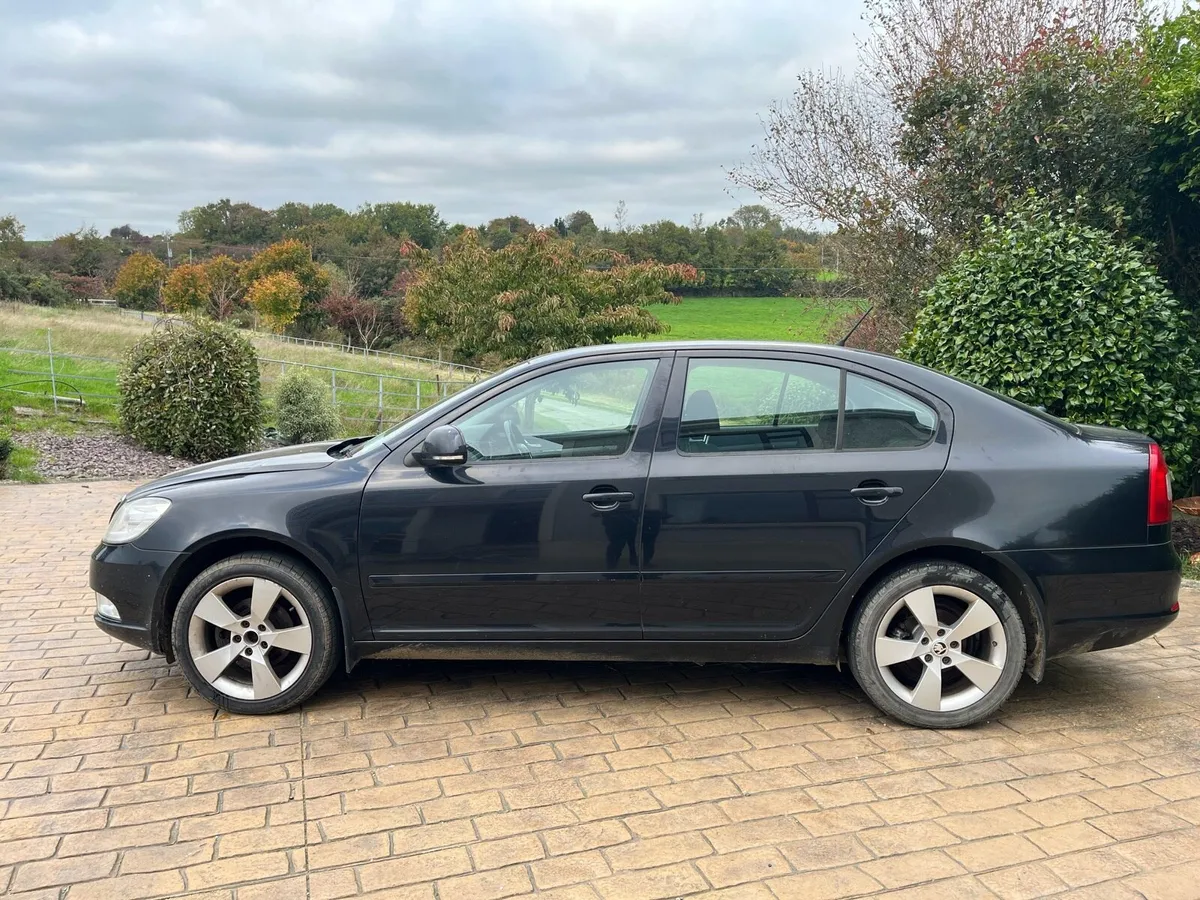 2011 Skoda Octavia - Image 2