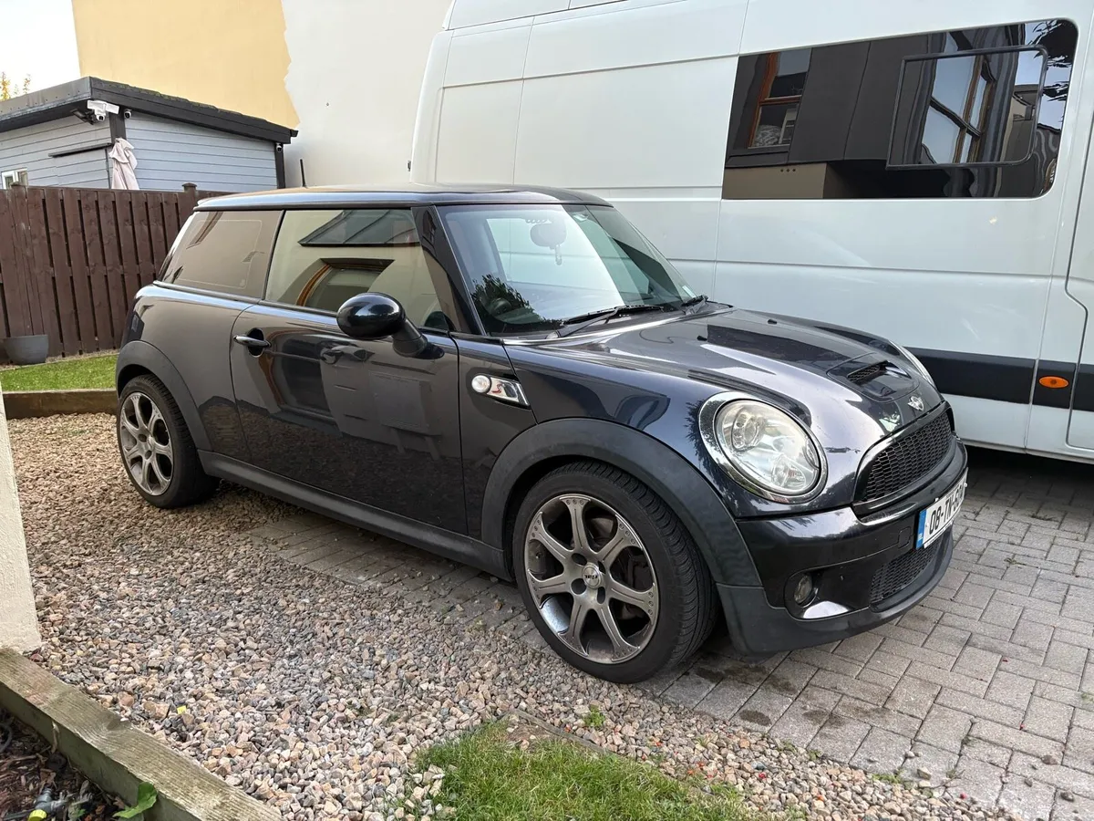 Mini Cooper S - Image 2