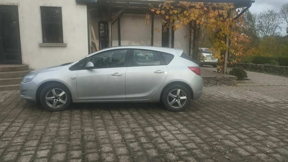 Opel Astra 2013 1.2L Diesel NCT 07/26 - Image 4