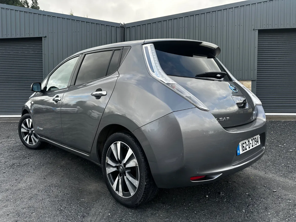 Nissan Leaf 162’ 24kWh TEKNA LOW MILEAGE/FRESH NCT - Image 3