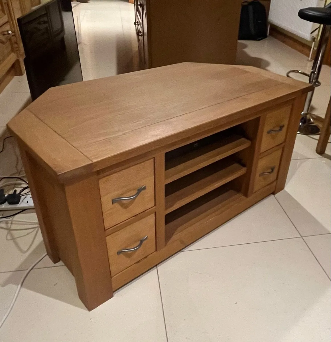 Corner Tv unit - Image 2