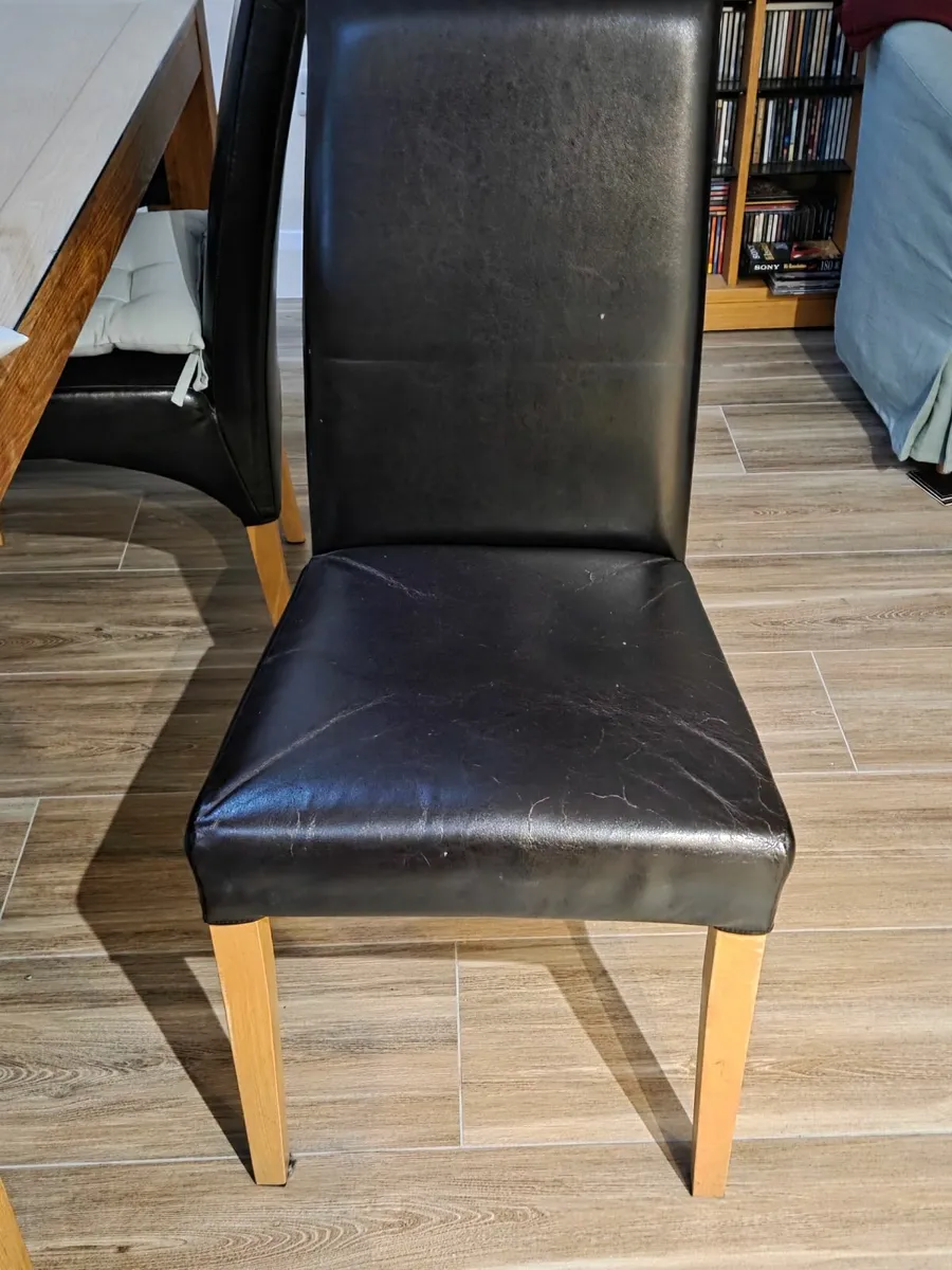 Dinning room chairs - Image 2