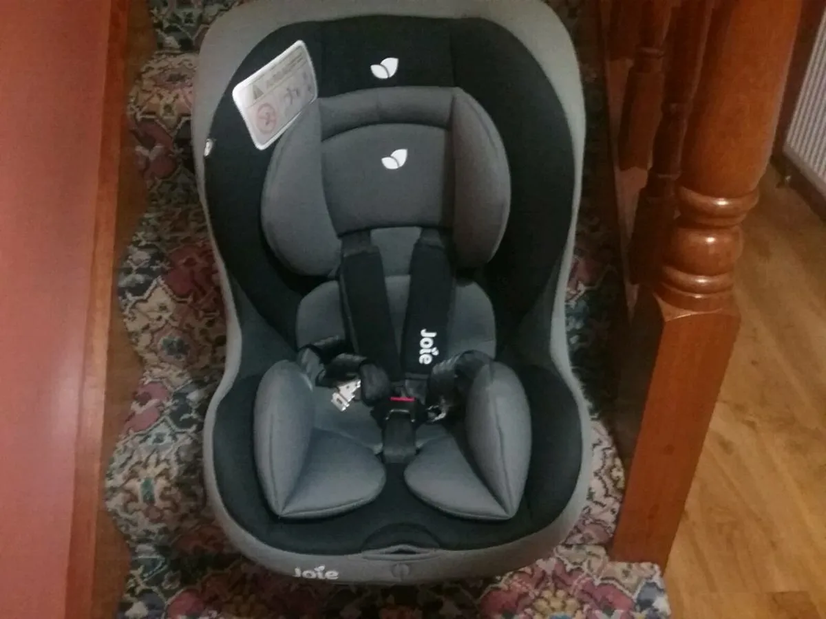 Childs Car Seat - Image 1