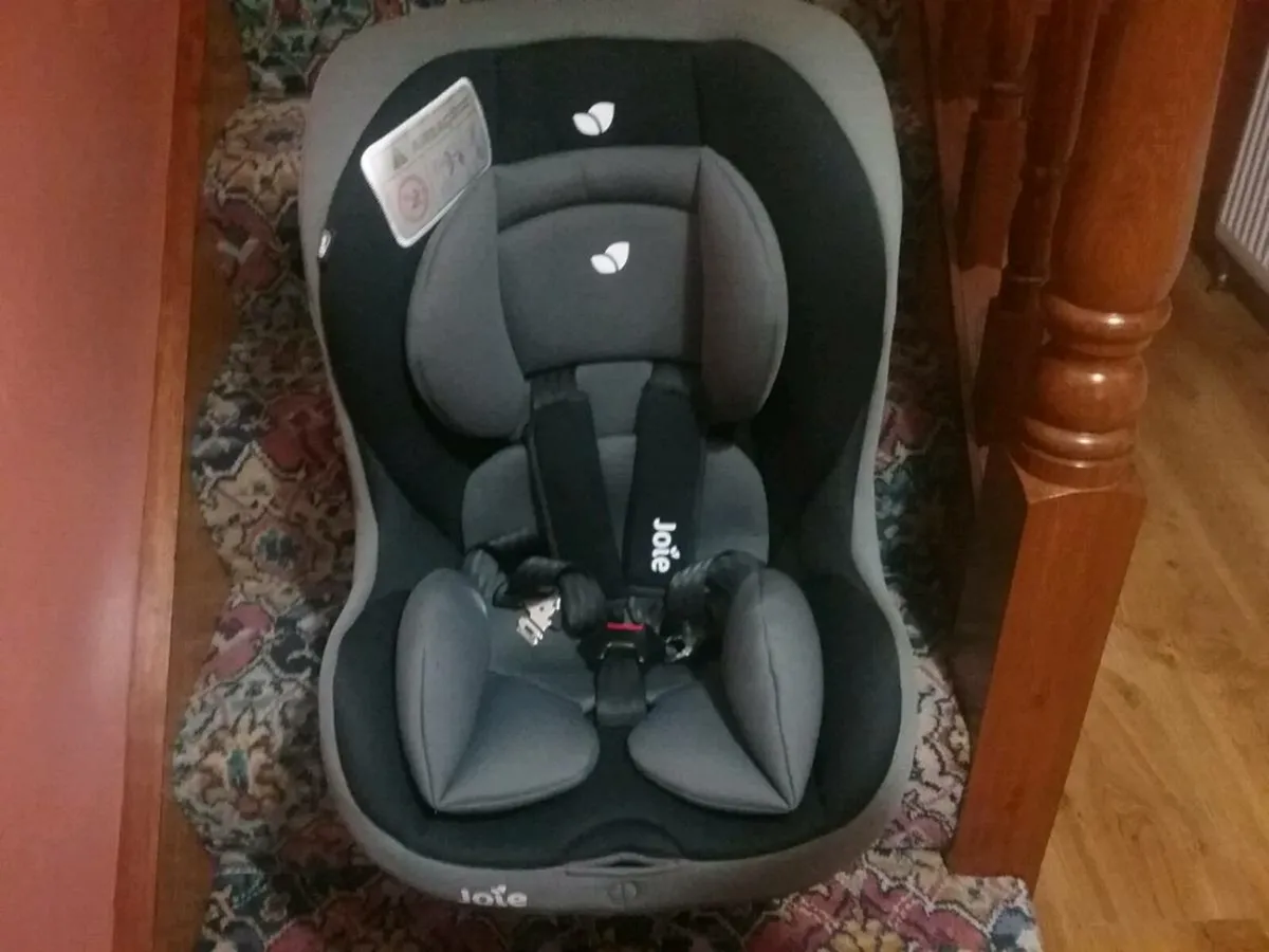 Childs Car Seat - Image 2
