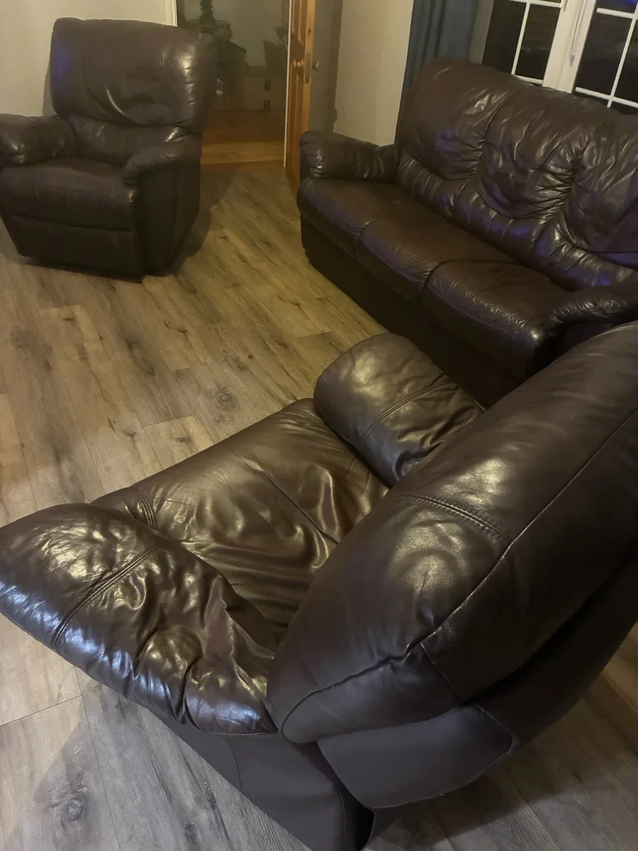 3 piece suite - Image 1