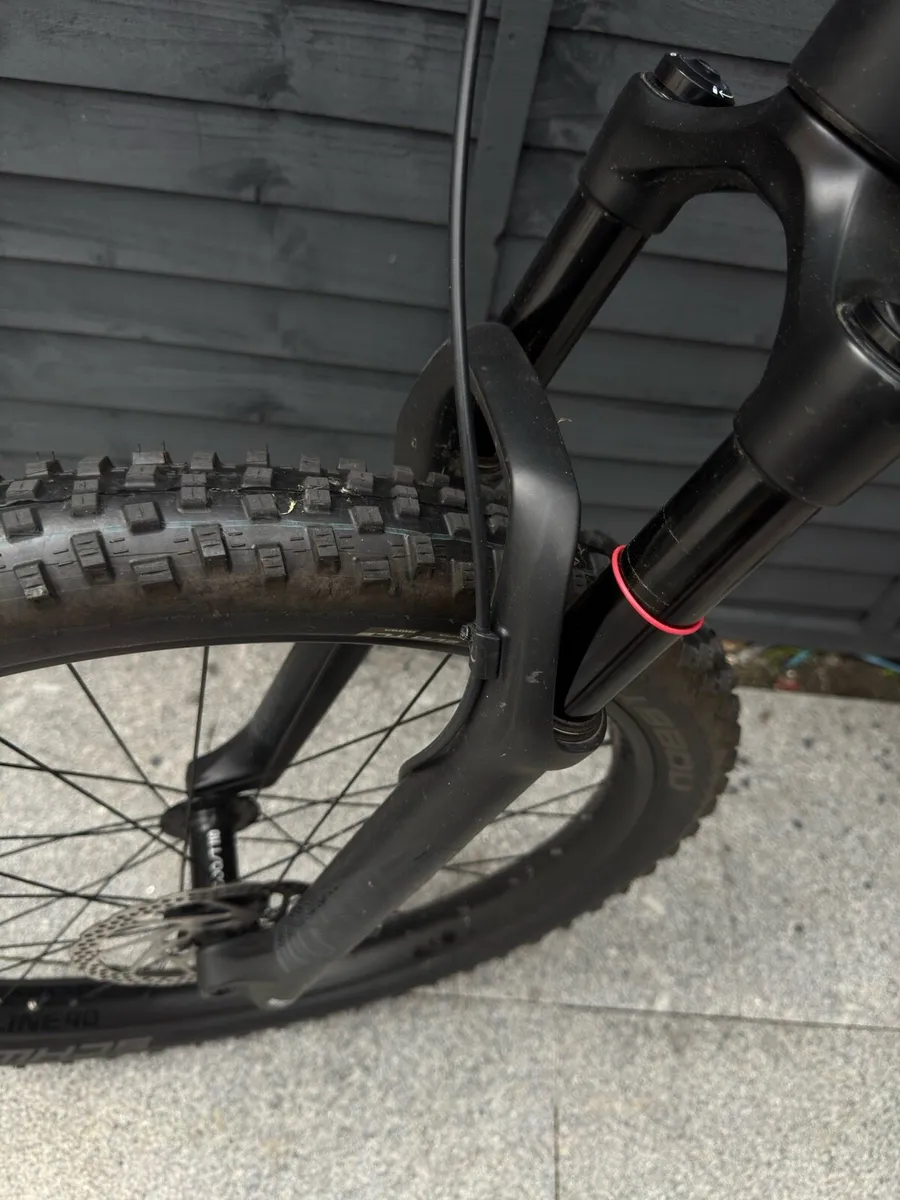 Trek Roscoe 8 - Image 2