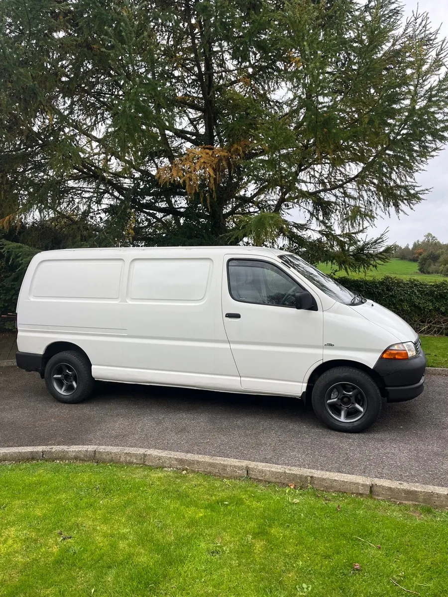 Toyota Hiace - Image 1