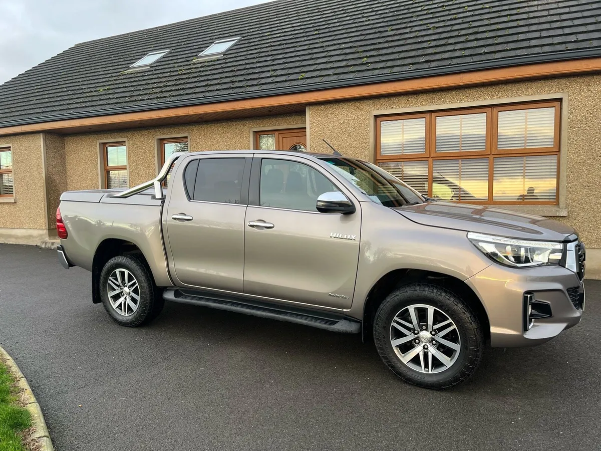 2020 Toyota Hilux - Image 1